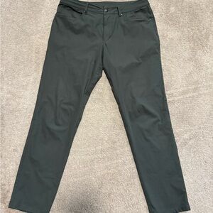 Men’s Lululemon ABC Warpstreme Pants - Classic Fit - Green - Size 34x32